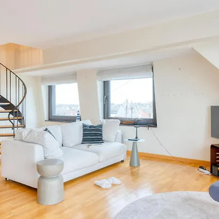 Spacious Duplex With Beautiful View Near The Sea * Koksijde